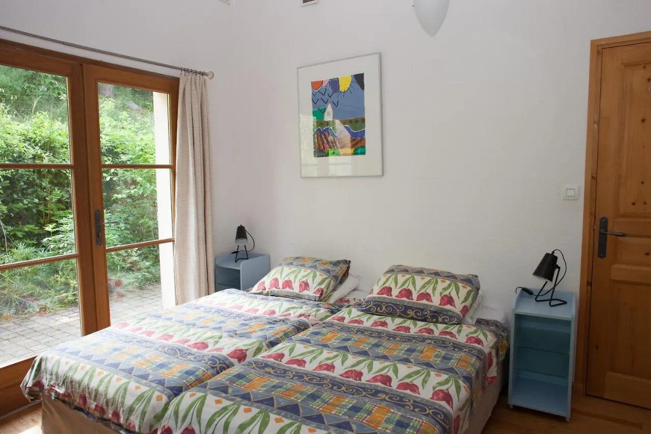 Villa Domaine Liberté avec prairie et forêt au bord d'une rivière en Ardèche Silhac 0*,  France